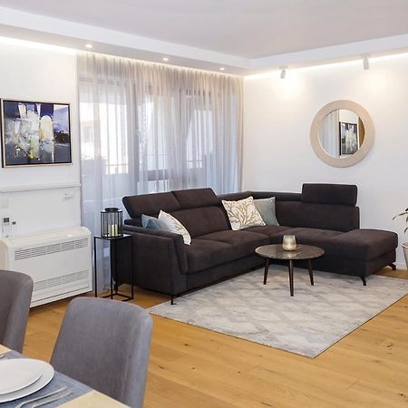 Sea&City Deluxe Apartment - Top Center Varna By Flat Mаnager ภายนอก รูปภาพ