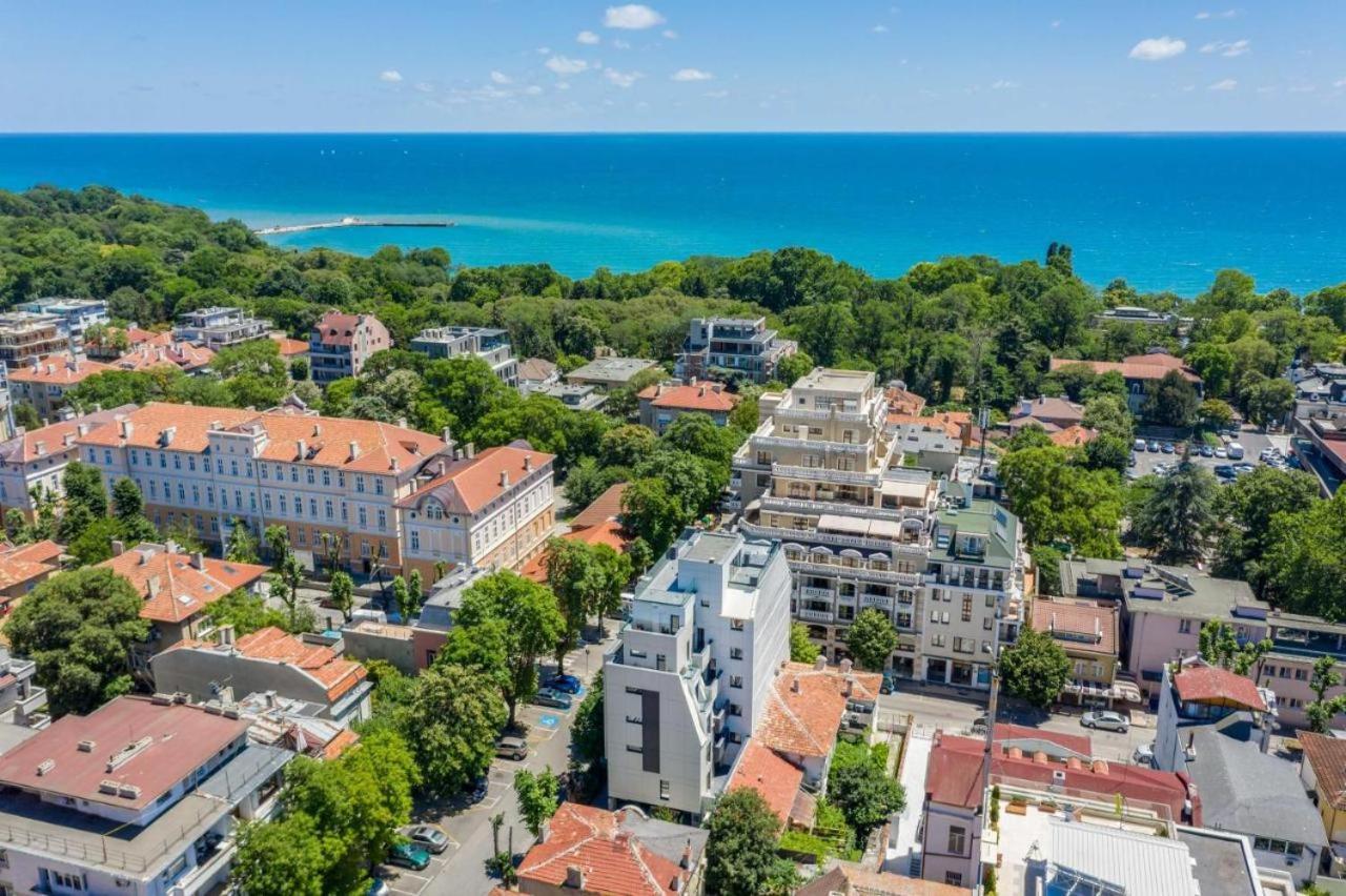 Sea&City Deluxe Apartment - Top Center Varna By Flat Mаnager ภายนอก รูปภาพ